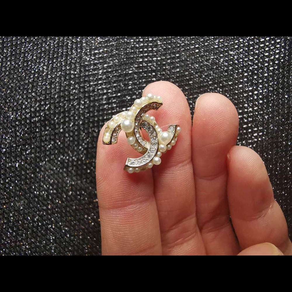 Chanel authentic earring